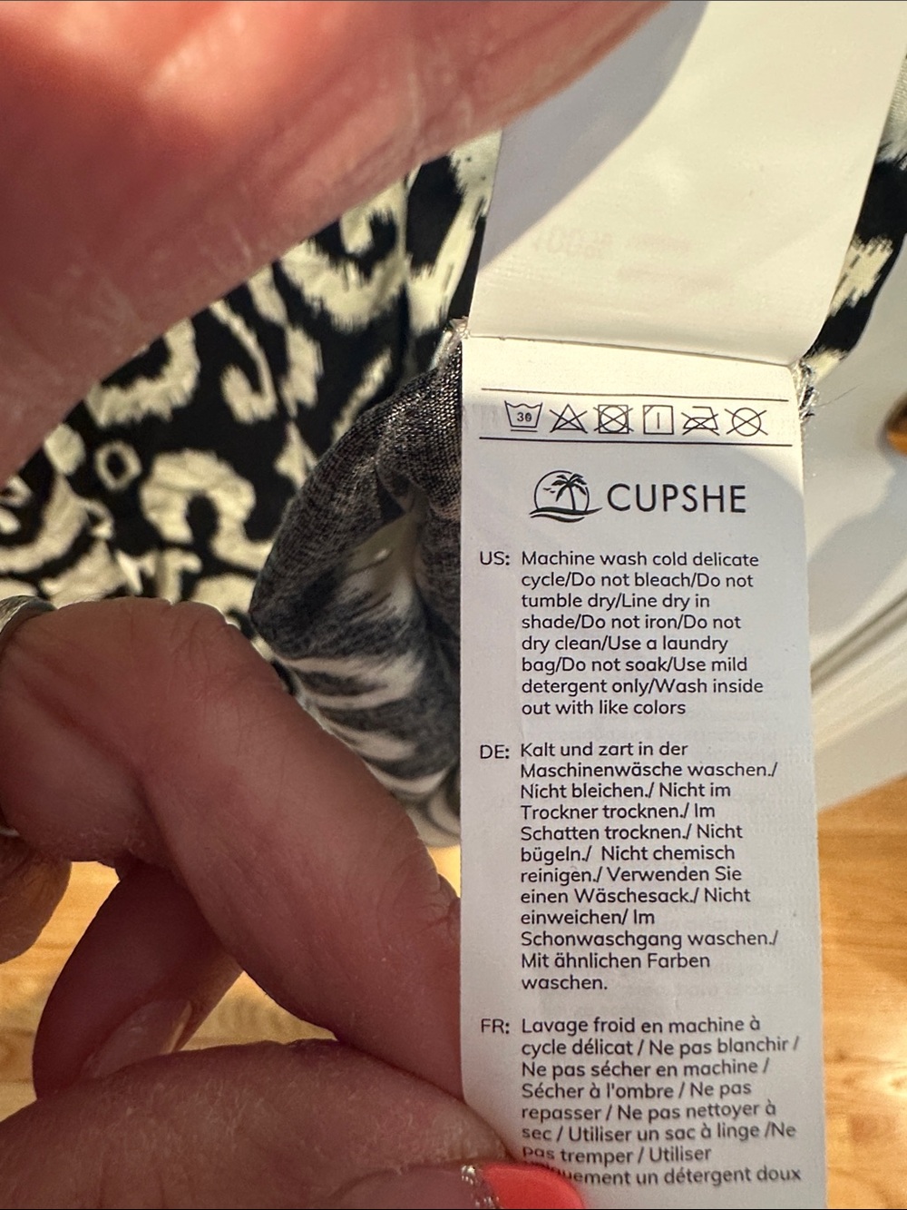 Cupshe Black & Crème Ikat Print Swim Cover Sz XL - Picture 7 of 9